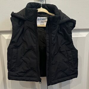 ✨ 3 /$15 Deal! ✨ Old Navy Black Quilted Kids Puffer Vest